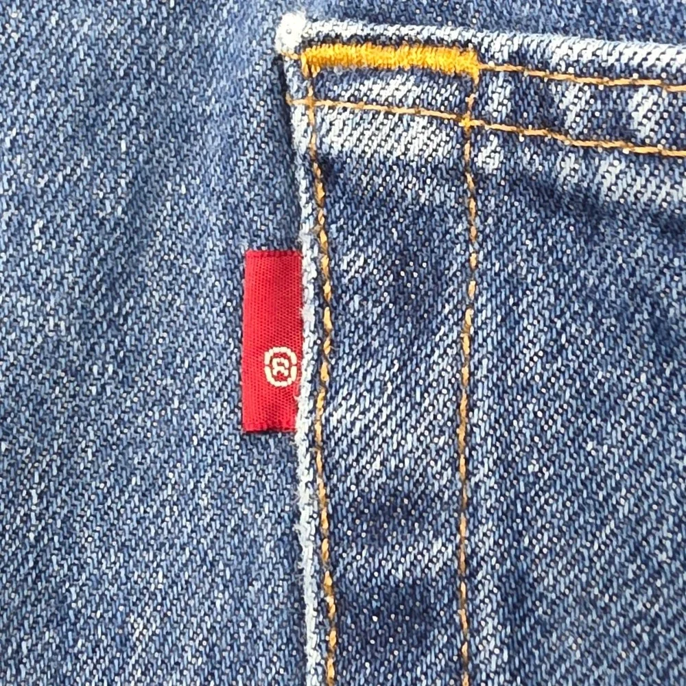 Levis 501 Original Fit Mens Blue Denim Jeans 42x32 Button Fly Medium Wash